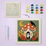 Toile imprimée numérotée et tableau punch needle maison champignon terminé