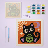 Toile imprimée numérotée et tableau punch needle chaton au crâne terminé
