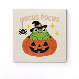 Punch Needle Halloween Crapaud Sorcier : tableau brodé terminé sur son cadre