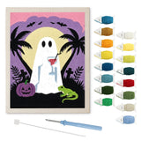 Contenu du kit punch needle fantôme cocktail : toile sur cadre, aiguilles et fils de laine