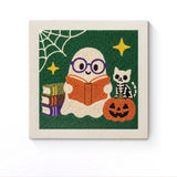 Punch Needle Halloween Fantôme Lecteur : tableau brodé terminé sur son cadre