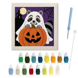 Contenu du kit punch needle raton fantôme : toile sur cadre, aiguilles et fils de laine