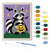 Contenu du kit punch needle raton vampire : toile sur cadre, aiguilles et fils de laine