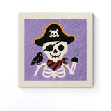 Punch Needle Halloween Squelette Pirate : tableau brodé terminé sur son cadre